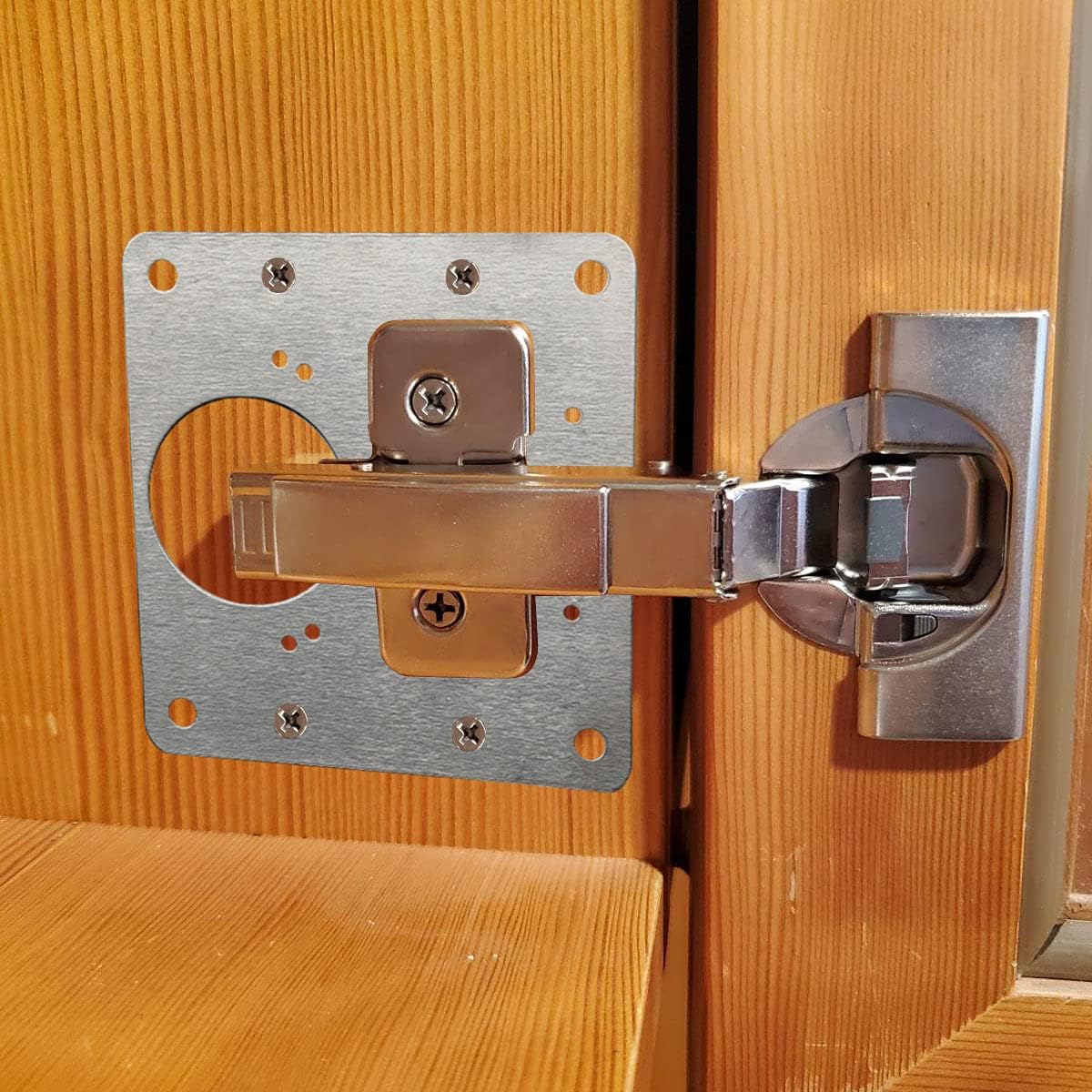 Cabinet Door Hinge Repair Plat - Furniture Hardware Replacement Parts recension och pris